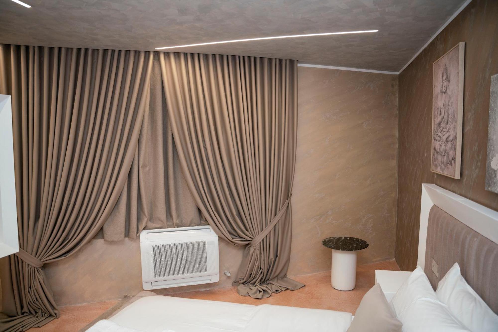 Hotel Pernoca Дуррес Екстер'єр фото