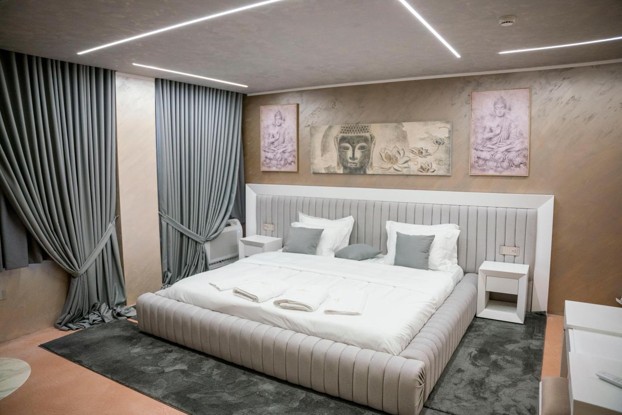 Hotel Pernoca Дуррес Екстер'єр фото