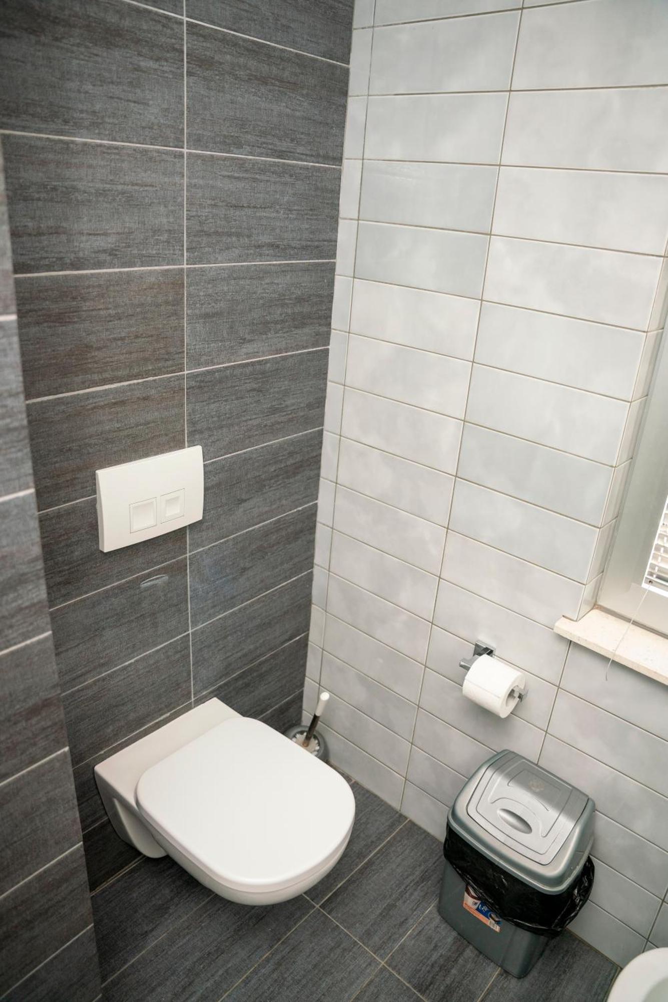 Hotel Pernoca Дуррес Екстер'єр фото